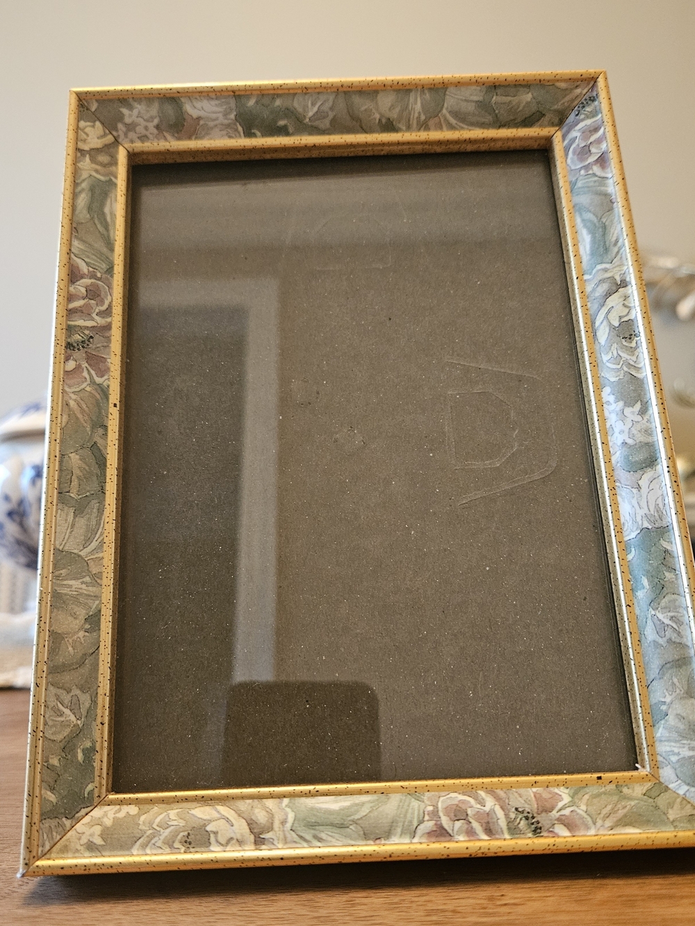 Floral Pattern Gold Picture Frame - Home Accents 5x7 Vintage